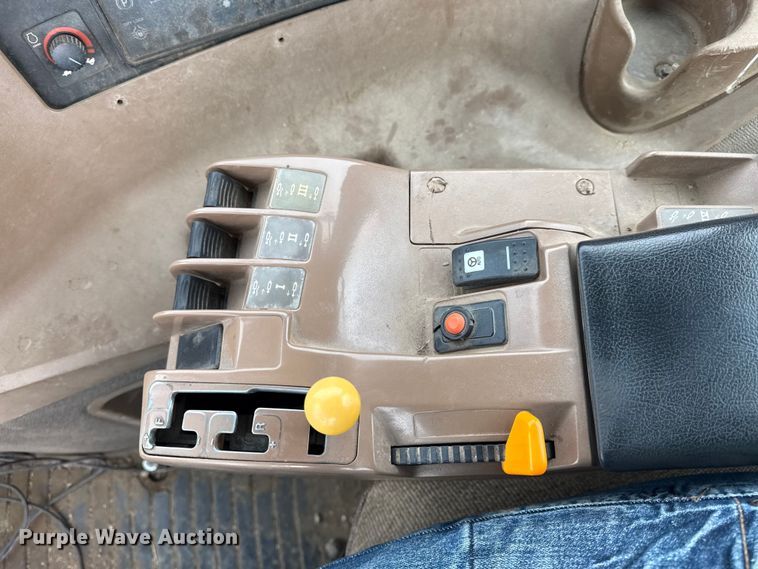 image for item EN0205 1999 John Deere 9200 4WD tractor