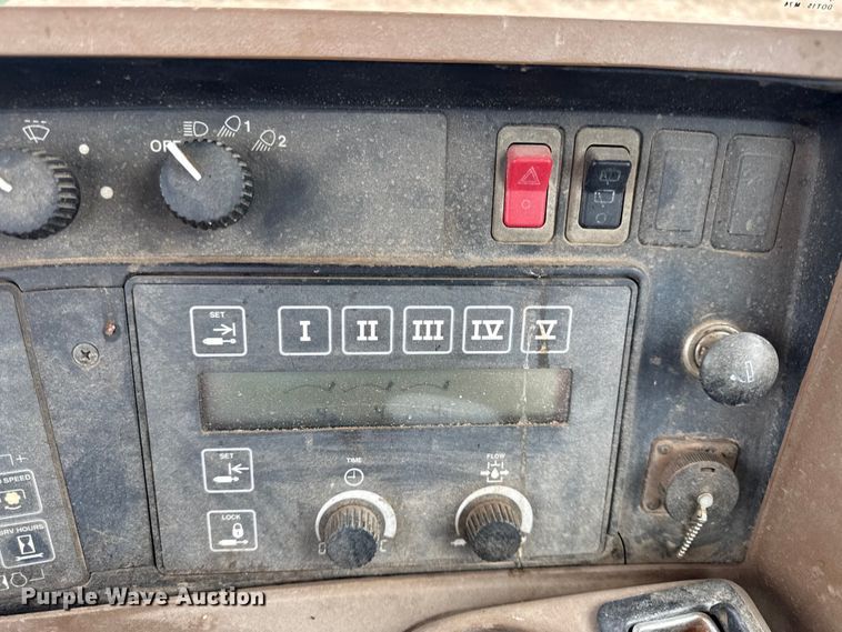 image for item EN0205 1999 John Deere 9200 4WD tractor