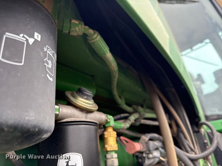 image for item EN0205 1999 John Deere 9200 4WD tractor