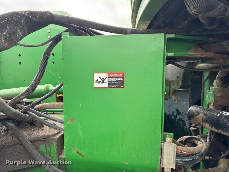 image for item EN0205 1999 John Deere 9200 4WD tractor