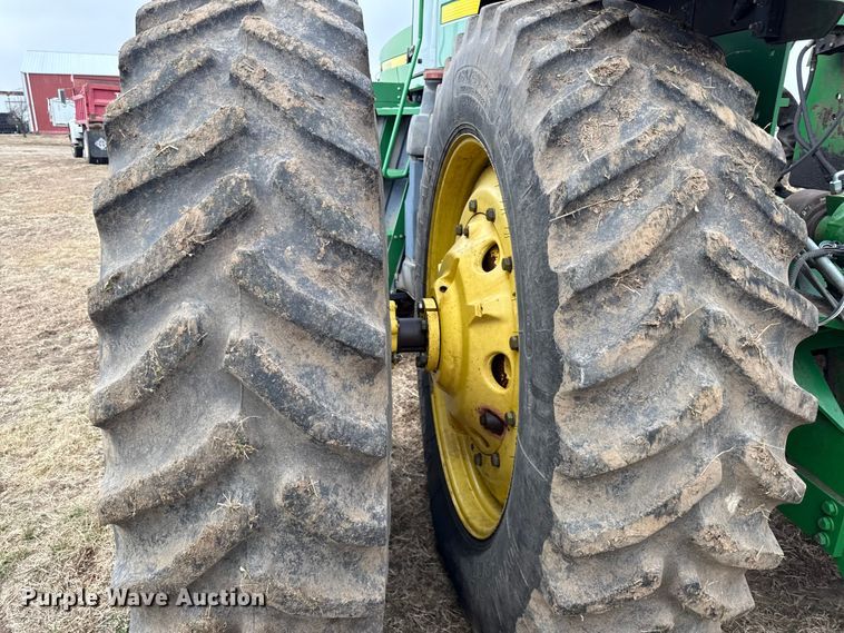 image for item EN0205 1999 John Deere 9200 4WD tractor