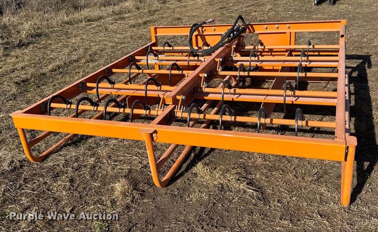 image for item EN0213 2025 LandHonor HAG-12-24G skid steer bale accumulator grapple