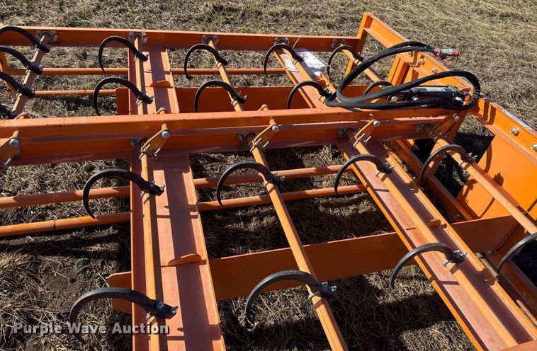 image for item EN0213 2025 LandHonor HAG-12-24G skid steer bale accumulator grapple