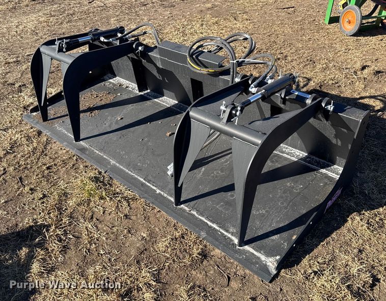 image for item EN0227 Pabreak skid steer grapple bucket