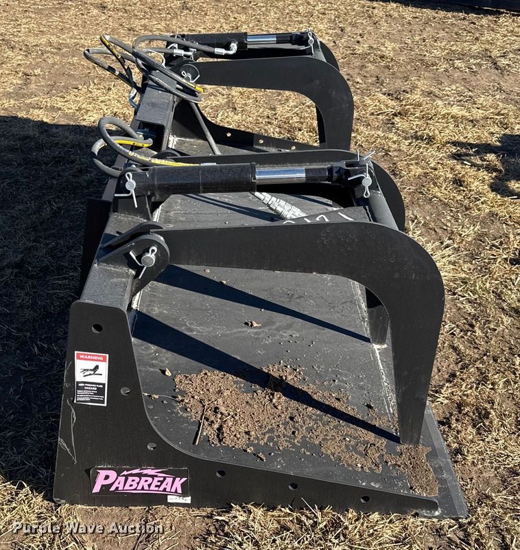 image for item EN0227 Pabreak skid steer grapple bucket
