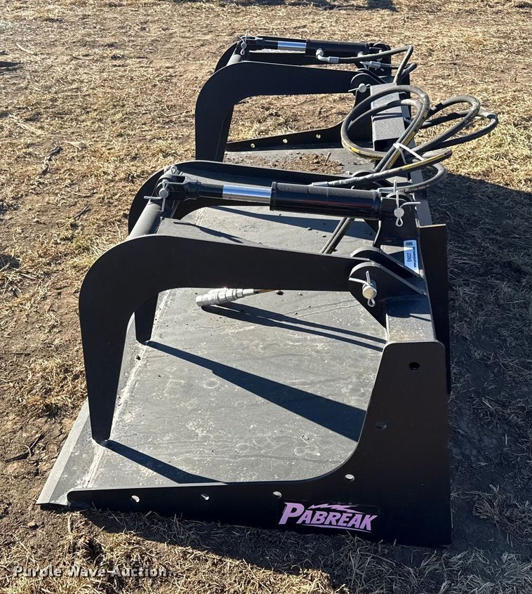 image for item EN0227 Pabreak skid steer grapple bucket