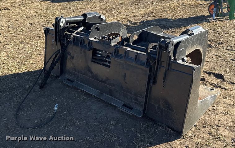 image for item EN0229 Skid steer grapple bucket