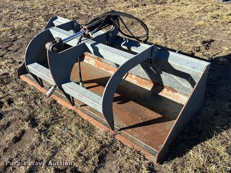 image for item EN0246 Skid steer grapple bucket
