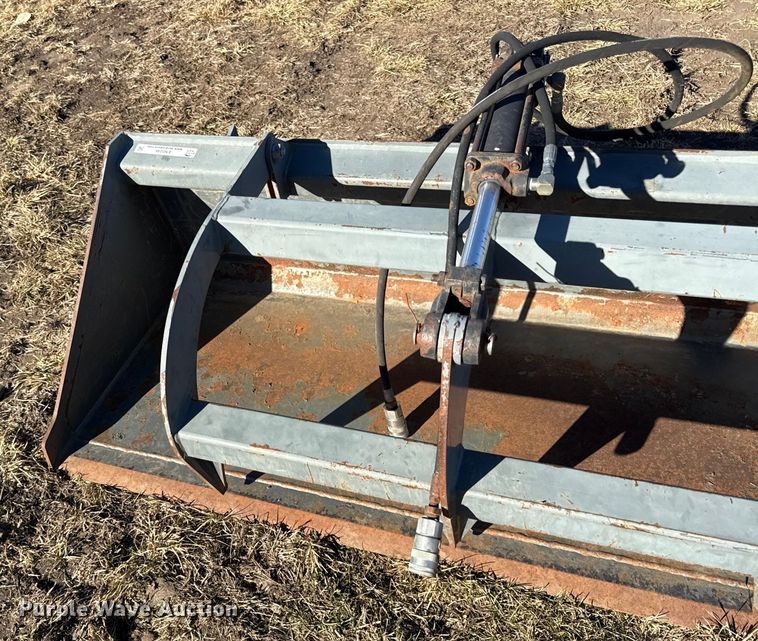 image for item EN0246 Skid steer grapple bucket