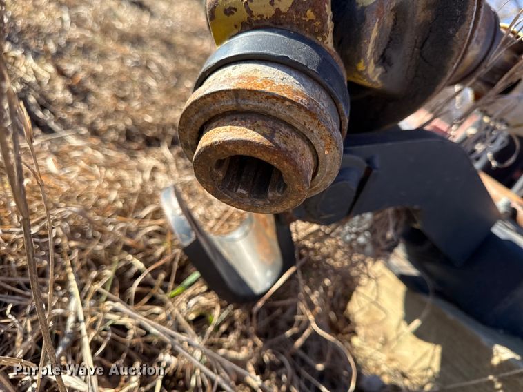 image for item EN0490 Bushhog 2615L1 batwing rotary mower