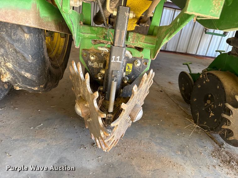 image for item EP2771 John Deere 1720 planter