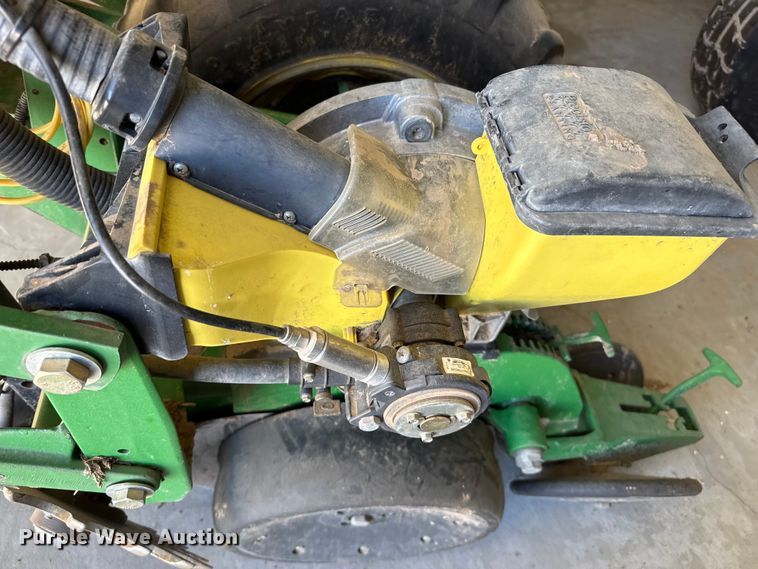 image for item EP2771 John Deere 1720 planter