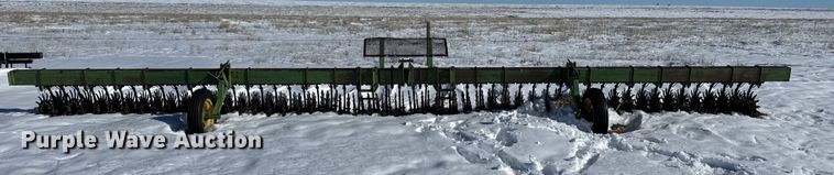 image for item EP2774 John Deere 400 rotary hoe