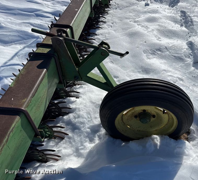 image for item EP2774 John Deere 400 rotary hoe