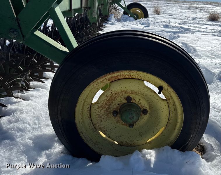 image for item EP2774 John Deere 400 rotary hoe