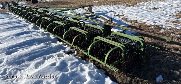 image for item EP2806 John Deere rotary hoe