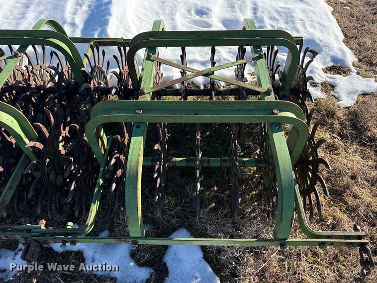 image for item EP2806 John Deere rotary hoe