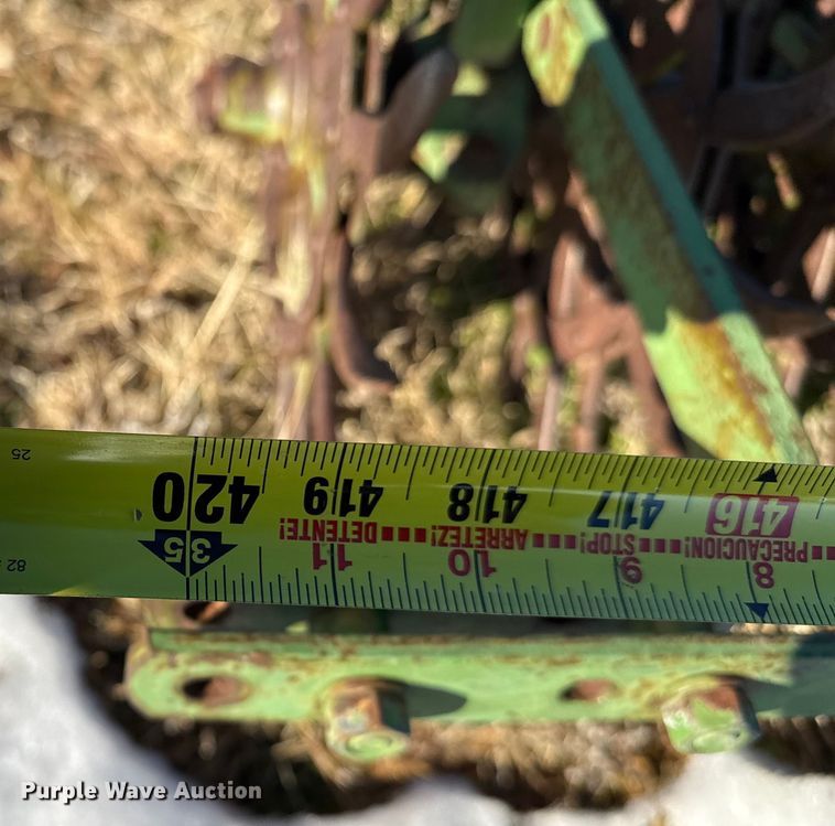 image for item EP2806 John Deere rotary hoe