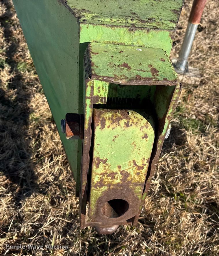 image for item EP2808 John Deere 200F chisel