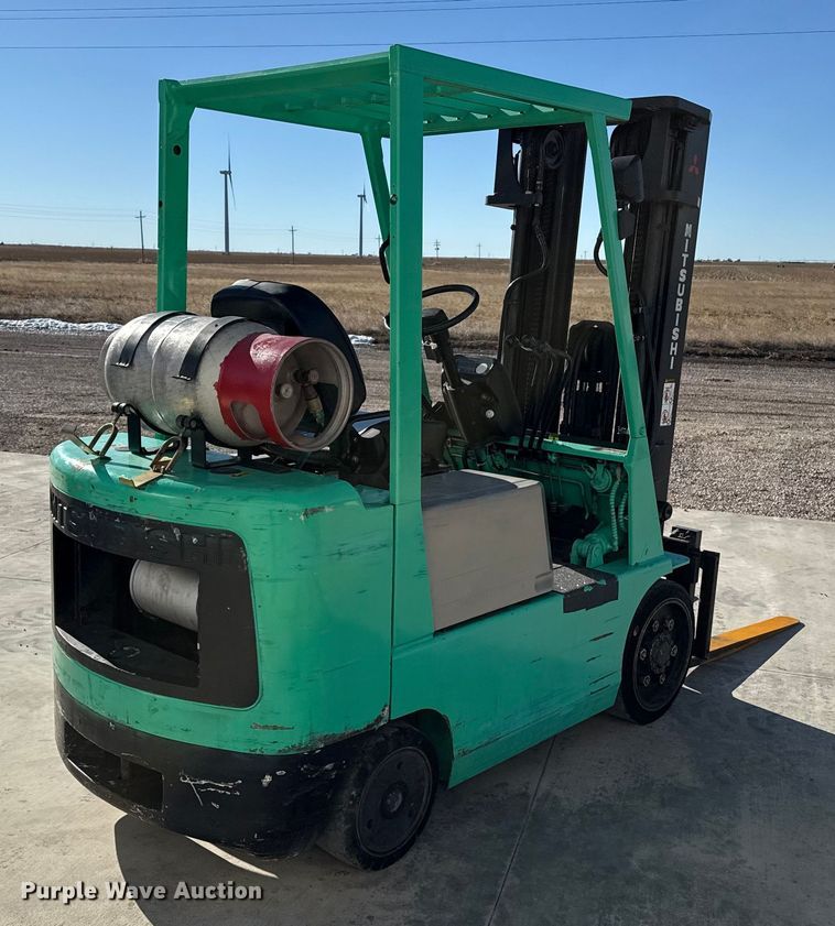 image for item EP2811 Mitsubishi FGC25 forklift