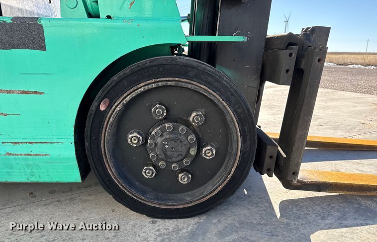 image for item EP2811 Mitsubishi FGC25 forklift