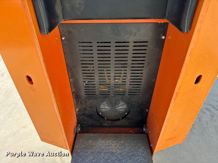 image for item EP2812 2024 Erie Industry Group SCL 850 compact utility loader