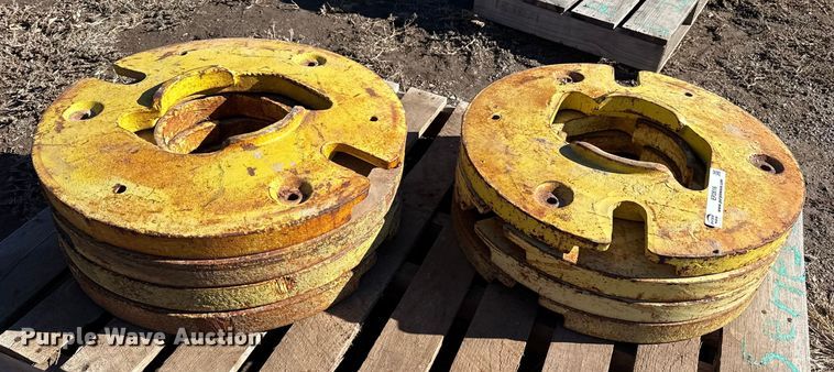 image for item EP2816 (8) John Deere wheel weights