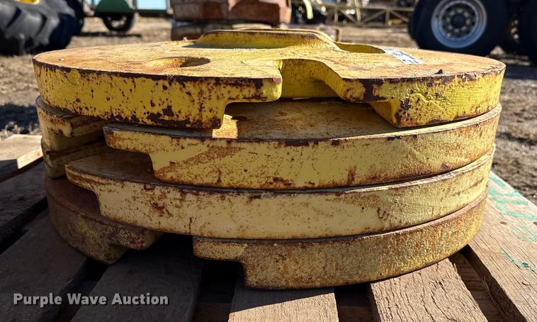 image for item EP2816 (8) John Deere wheel weights