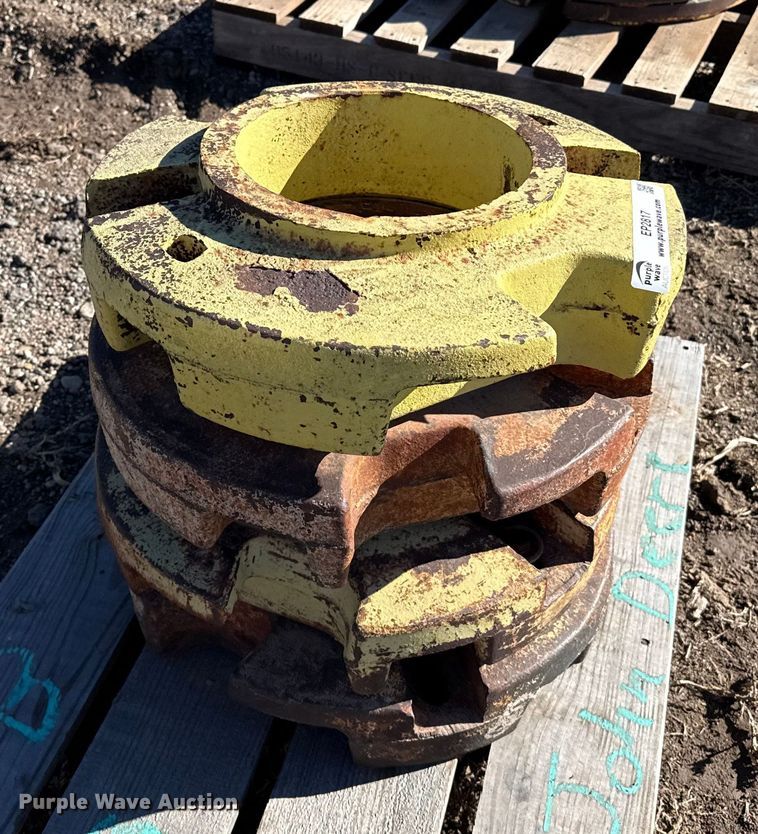 image for item EP2817 (4) John Deere wheel weights