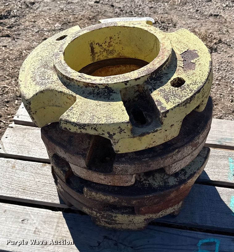 image for item EP2817 (4) John Deere wheel weights