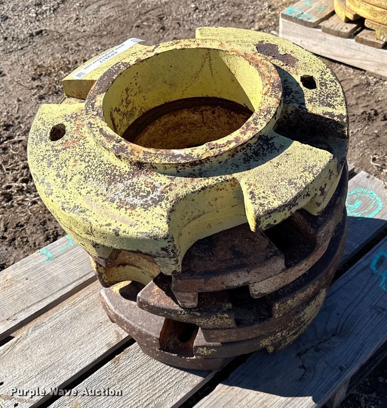 image for item EP2817 (4) John Deere wheel weights
