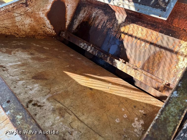 image for item EP2824 Roller mill