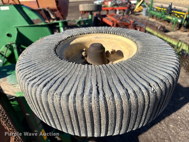 image for item EP2827 John Deere HX15 batwing rotary mower