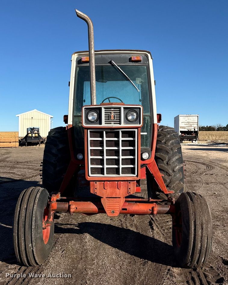 image for item EP2830 1978 International 1586 tractor