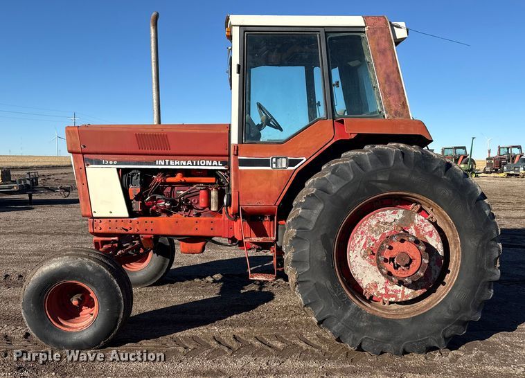 image for item EP2830 1978 International 1586 tractor