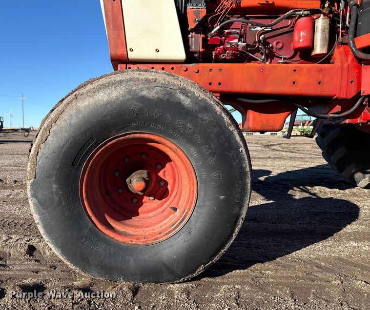 image for item EP2830 1978 International 1586 tractor