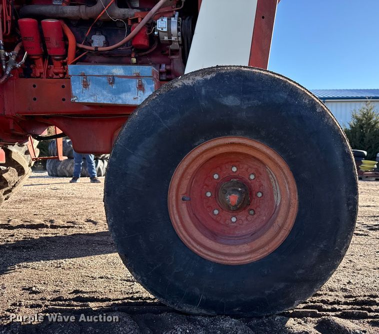 image for item EP2830 1978 International 1586 tractor