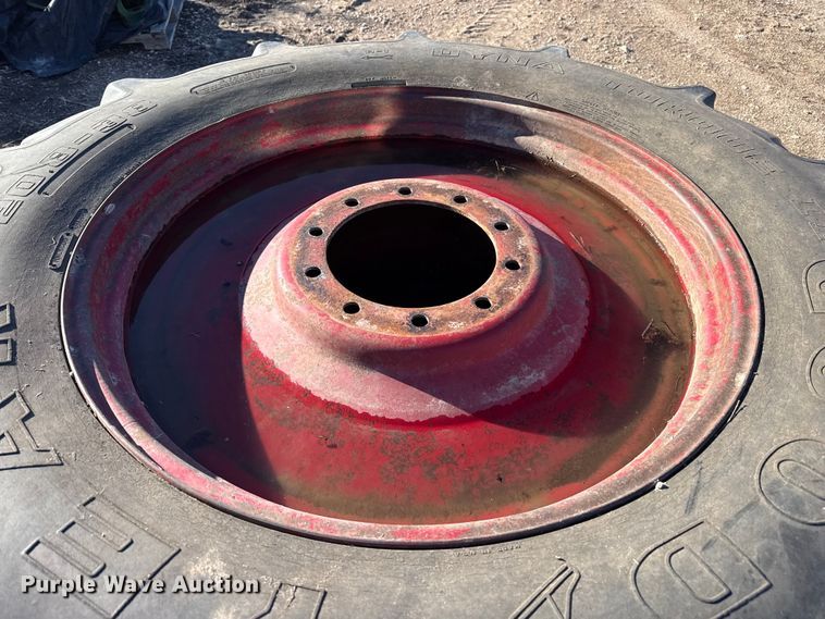 image for item EP2830 1978 International 1586 tractor