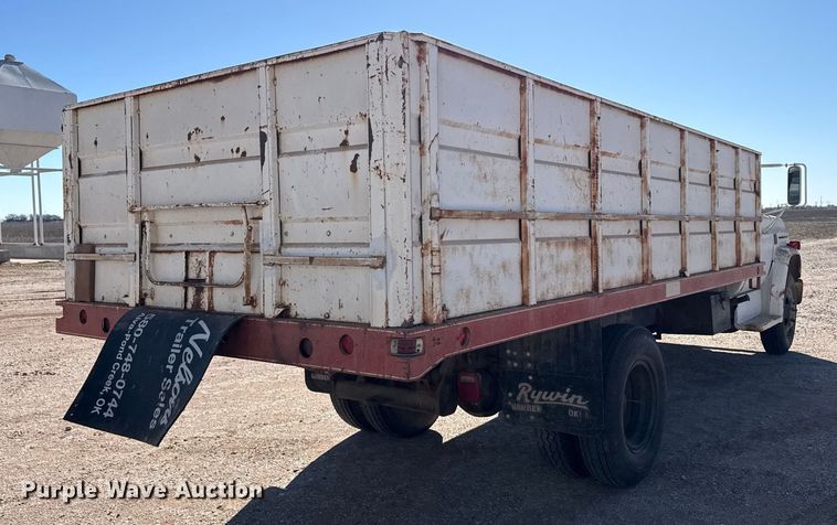 image for item EP2842 Chevrolet C60 grain truck