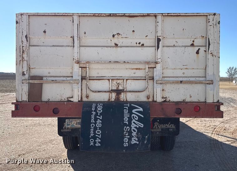 image for item EP2842 Chevrolet C60 grain truck