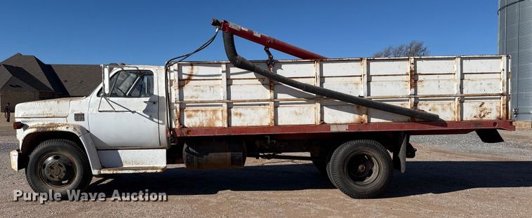 image for item EP2842 Chevrolet C60 grain truck