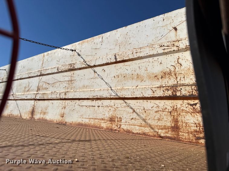 image for item EP2842 Chevrolet C60 grain truck