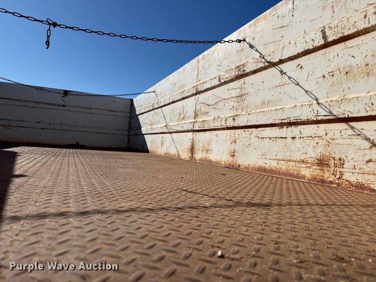 image for item EP2842 Chevrolet C60 grain truck