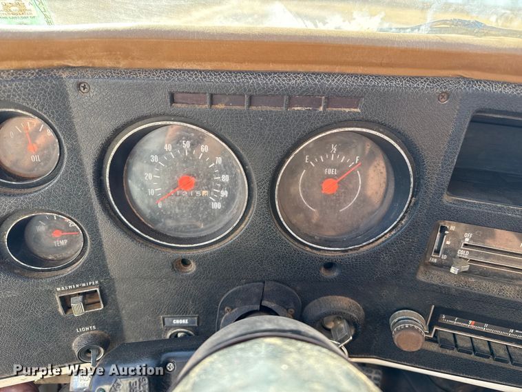 image for item EP2842 Chevrolet C60 grain truck