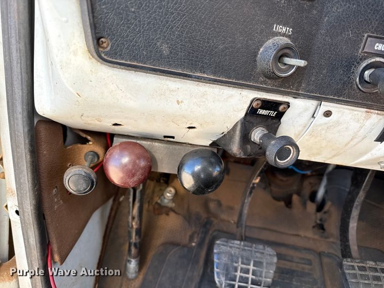 image for item EP2842 Chevrolet C60 grain truck