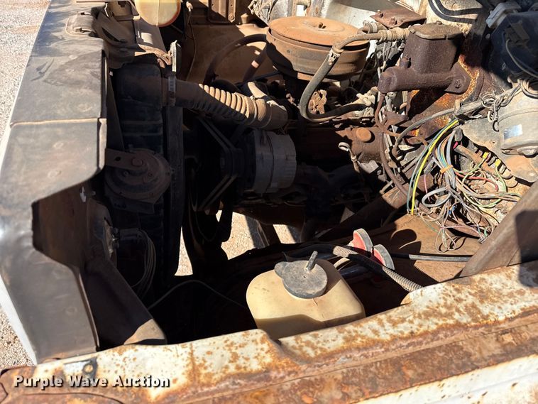 image for item EP2842 Chevrolet C60 grain truck