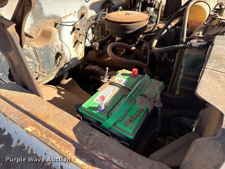 image for item EP2842 Chevrolet C60 grain truck