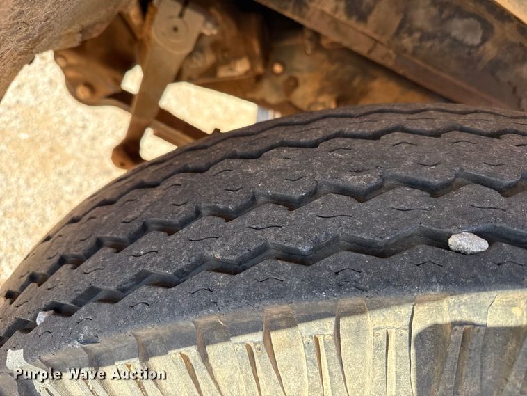 image for item EP2842 Chevrolet C60 grain truck