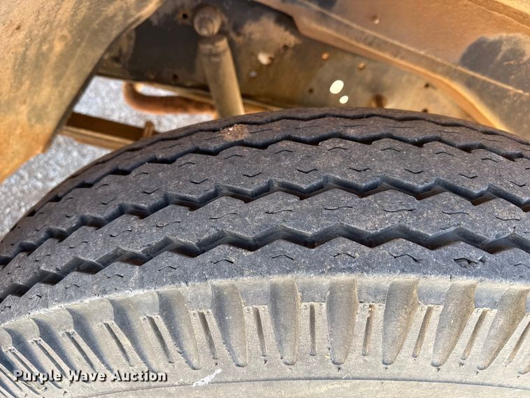 image for item EP2842 Chevrolet C60 grain truck