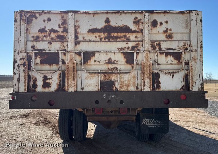 image for item EP2843 1974 Chevrolet C60 grain truck